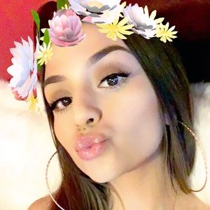 Meet your Posher, Fabiola